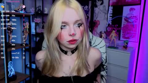 Leila online show from October 7, 6:16 pm