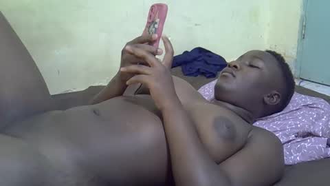 leilah_cute19 online show from April 3, 7:39 am