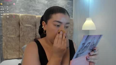 leilapons online show from November 14, 5:44 pm