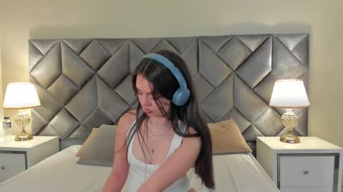 Snapshot of leizathompson chatting on September 17, 7:37 pm Leizathompson online show from September 17, 7:37 pm