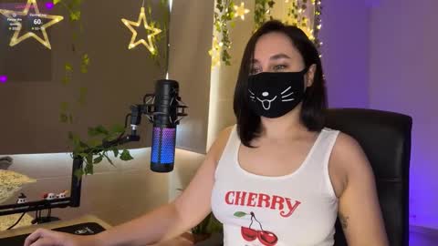 Snapshot of lemi_peachy chatting on November 26, 10:05 am Lemi online show from November 26, 10:05 am