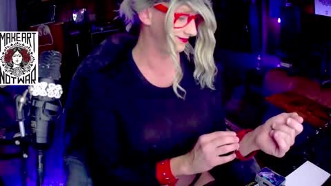 Snapshot of lemon_stealing_whore chatting on November 15, 4:54 am Lemon Stealing Whore online show from November 15, 4:54 am