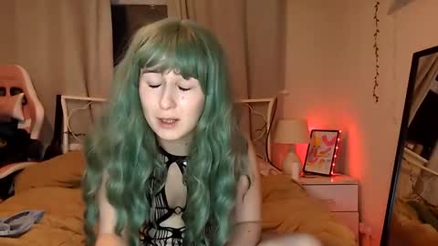 Snapshot of lemonmczesty chatting on November 6, 5:03 pm lemonmczesty online show from November 6, 5:03 pm