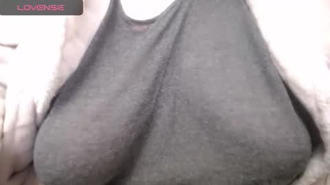 Snapshot of lenagolden chatting on December 8, 4:46 am lenagolden online show from December 8, 4:46 am