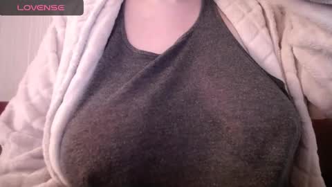 Snapshot of lenagolden chatting on February 11, 6:08 am lenagolden online show from February 11, 6:08 am