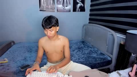 Snapshot of lenard_lust chatting on September 26, 11:09 pm lenard online show from September 26, 11:09 pm