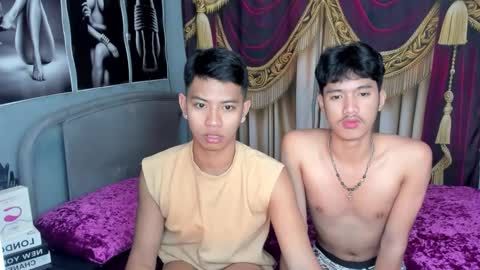 Snapshot of lenard_lust chatting on November 23, 11:43 am lenard online show from November 23, 11:43 am