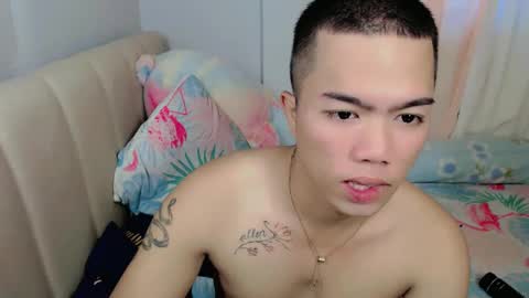 Snapshot of lenawet_0520 chatting on January 10, 7:04 am lena online show from January 10, 7:04 am