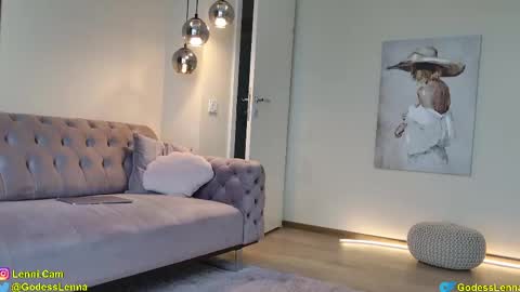 Lenna Goddess online show from April 17, 5:54 am