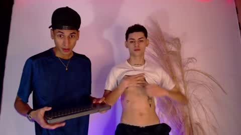 Lenner INDEPENDENT MODEL online show from January 6, 2:04 am