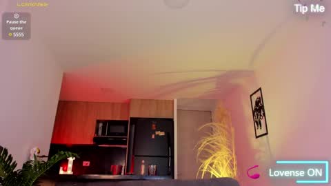 Lenner INDEPENDENT MODEL online show from February 18, 8:59 am