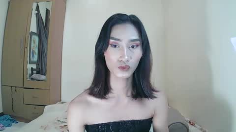 Snapshot of lennonxshit chatting on February 16, 4:53 am JANE online show from February 16, 4:53 am