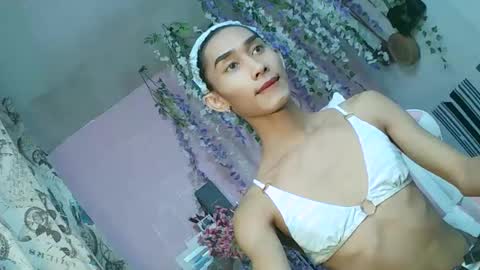 Snapshot of lennonxshit chatting on February 28, 3:04 pm JANE online show from February 28, 3:04 pm