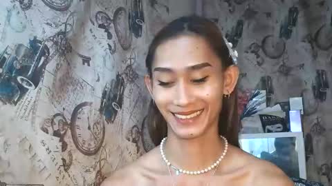 Snapshot of lennonxshit chatting on November 17, 7:30 pm JANE online show from November 17, 7:30 pm