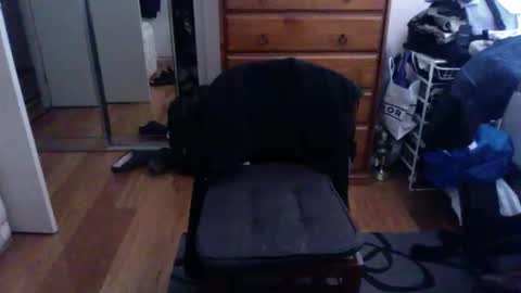 Pussylicker online show from October 17, 5:10 am