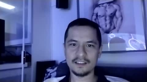 lentierra online show from April 2, 9:45 pm