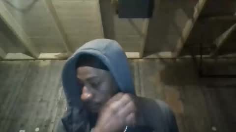 leo199984 online show from November 1, 3:30 am