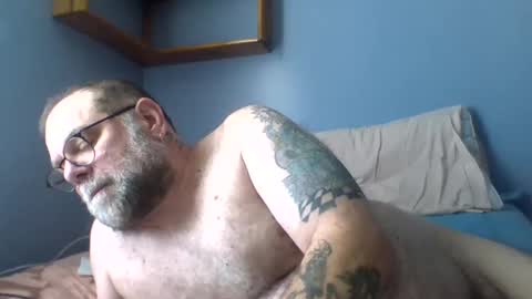 Snapshot of leo71313 chatting on November 2, 5:37 pm leo71313 online show from November 2, 5:37 pm