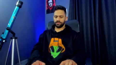 Leo  Diaz online show from February 16, 11:05 pm