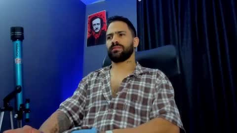 Leo  Diaz online show from February 25, 2:33 pm