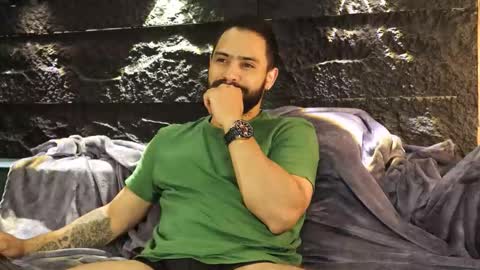 Leo  Diaz online show from November 19, 11:05 pm