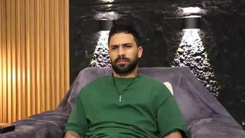 Leo  Diaz online show from February 19, 2:07 am