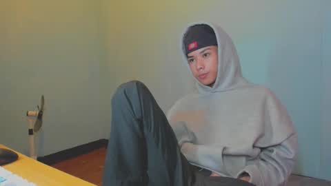 Leo online show from October 7, 3:42 pm