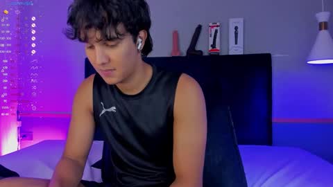 Leo online show from November 18, 3:45 am