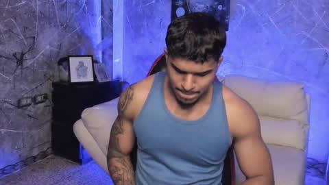 Leo independent model online show from November 21, 11:58 pm