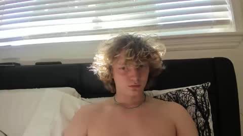 leo_wildd online show from September 15, 10:32 pm