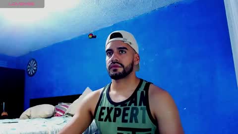 Leon Hart online show from January 2, 10:01 pm