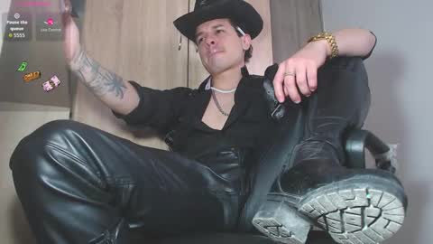 Snapshot of leonal_oconer chatting on October 21, 7:03 pm iam leonal online show from October 21, 7:03 pm