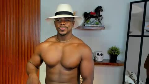 Leandro jones online show from September 17, 12:01 am