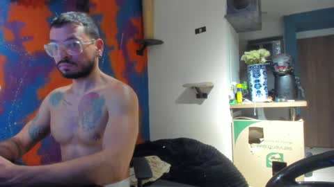 Snapshot of leondevereda_ chatting on September 10, 12:43 am Len online show from September 10, 12:43 am