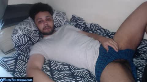 Snapshot of leonevans33 chatting on February 19, 3:08 pm LSE online show from February 19, 3:08 pm