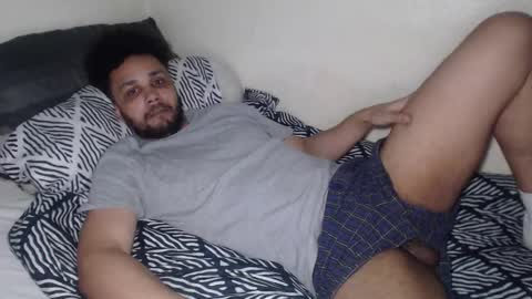 Snapshot of leonevans33 chatting on February 23, 12:09 am LSE online show from February 23, 12:09 am