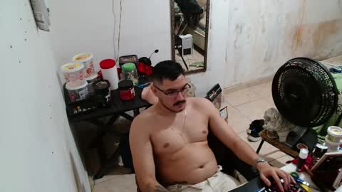 leonino231 online show from December 22, 5:04 am