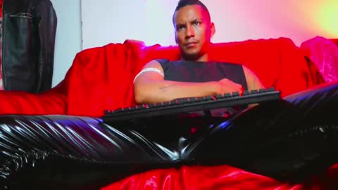 Snapshot of leonnardojaramillo chatting on January 19, 12:06 pm Lenardo jaramillo online show from January 19, 12:06 pm