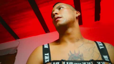 Snapshot of leonnardojaramillo chatting on February 22, 2:30 pm Lenardo jaramillo online show from February 22, 2:30 pm