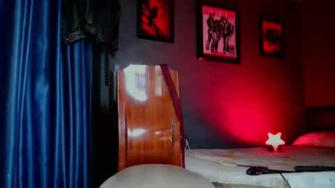 Lenardo jaramillo online show from April 14, 9:04 am