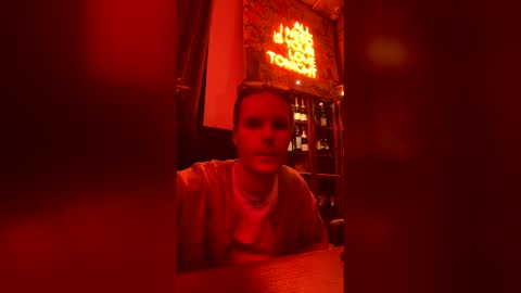 Leon online show from January 5, 6:00 pm