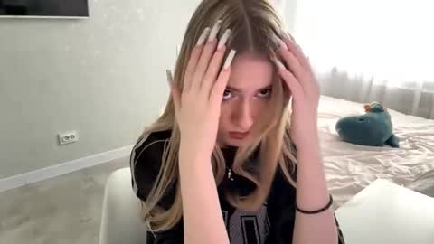 Snapshot of leonormcelyea chatting on February 28, 10:38 am Eve online show from February 28, 10:38 am