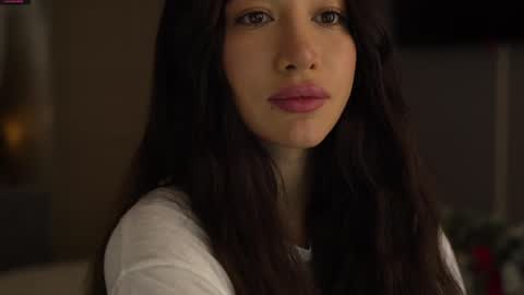 Leora online show from December 27, 4:43 pm