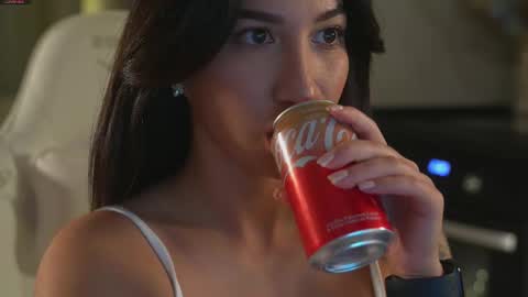 Leora online show from September 26, 5:17 pm