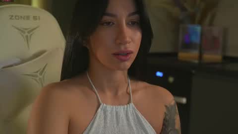 Leora online show from October 18, 5:14 pm