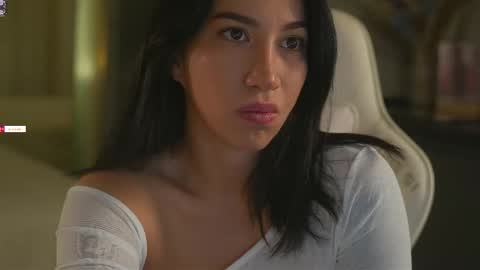 Leora online show from October 24, 5:37 am