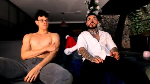 Snapshot of leosalvatore_ chatting on December 24, 2:01 pm Leo Salvatore online show from December 24, 2:01 pm