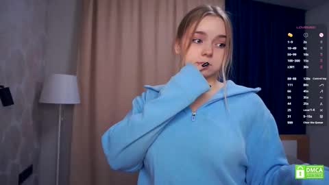 Snapshot of leotafredericks chatting on November 21, 5:06 am Hello everyone Im Lora Its my first day Were going to have fun together online show from November 21, 5:06 am