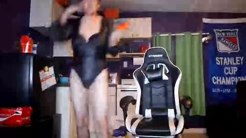 Snapshot of leppard6148 chatting on November 5, 9:31 am Keith online show from November 5, 9:31 am