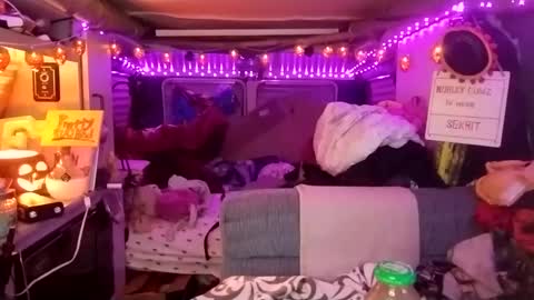 LesleyGumGrass- The Boring Trans girl online show from September 18, 3:52 am